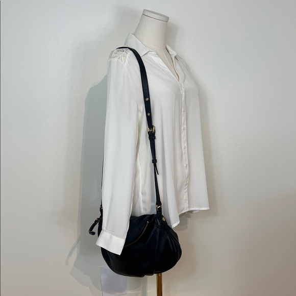 Marc by Marc Jacobs Natasha Black Leather Crossbody Bag - Picture 8 of 17